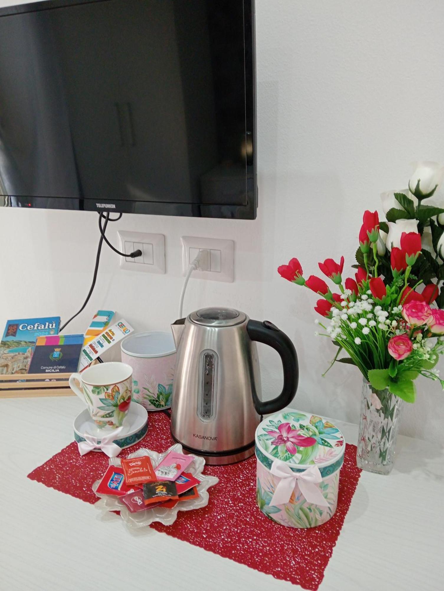 Suite Roma تْشيفالو المظهر الخارجي الصورة